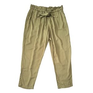 My Michelle || NWT || Floral Belle Style Drawstring Cargo Pants